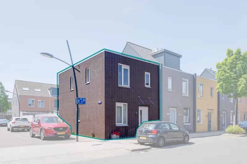 Hoekwoning Saendelft 3 slaapkamers 9 zonnepanelen