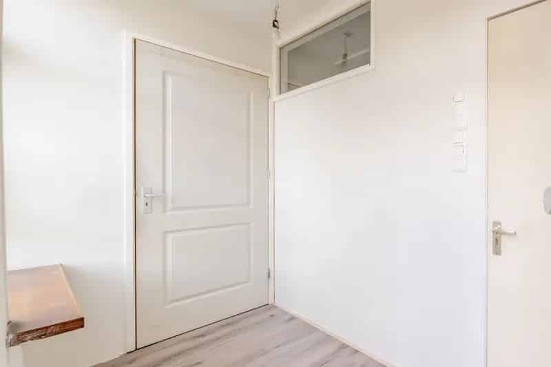 Huis te koop Halfweg 3 slaapkamers 2 badkamers onder 4 ton