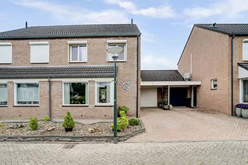 Tweekapper Raamsdonksveer 3 slaapkamers garage tuin