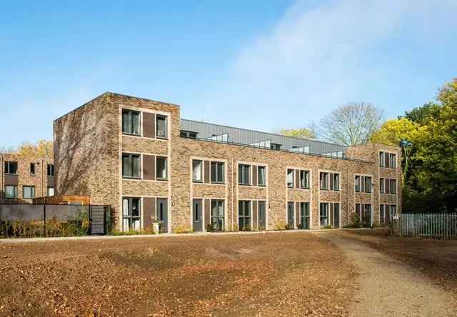 Moderne eengezinswoning 5 kamers te huur Zevenaar