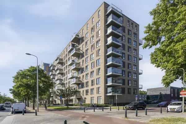Appartement nabij Zuiderpark 3 slaapkamers balkon parkeerplaats