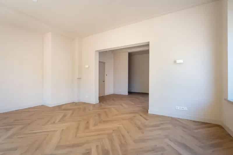Kantoorruimte Amsterdam West 66m² Gerenoveerd
