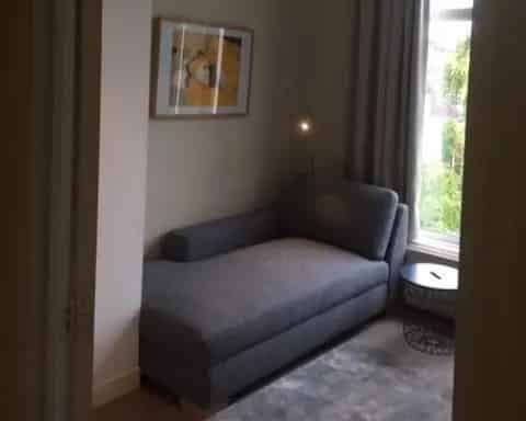 Kamer te huur: Volledig ingerichte woonruimte nabij uni en centrum