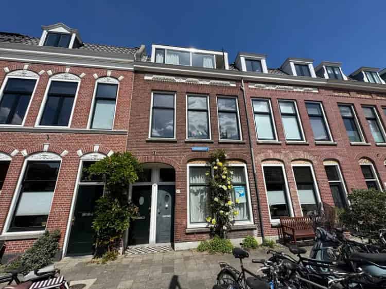 90m2 Bovenwoning Oudwijk Nabij Wilhelminapark