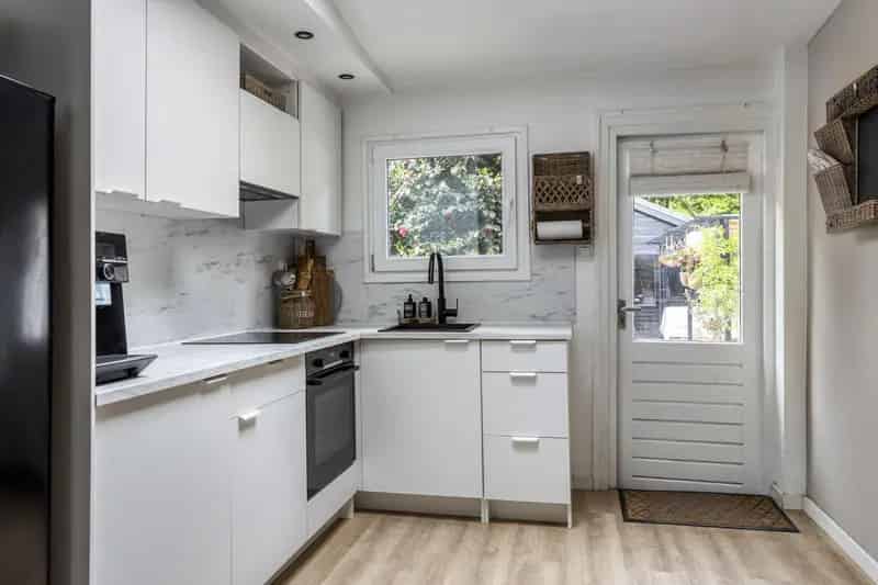 Jaren 30 woning met tuinhuis Schollebos