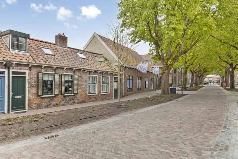 Gerenoveerde woning Burgh-Haamstede 3 slaapkamers tuin