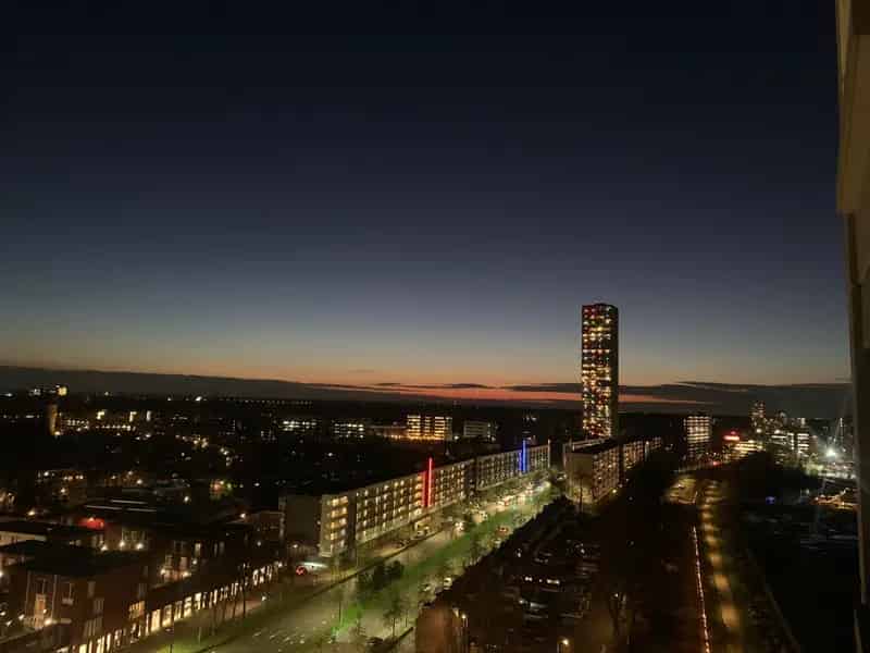Ruim Appartement Nabij Centrum Met Eigen Parkeerplaats