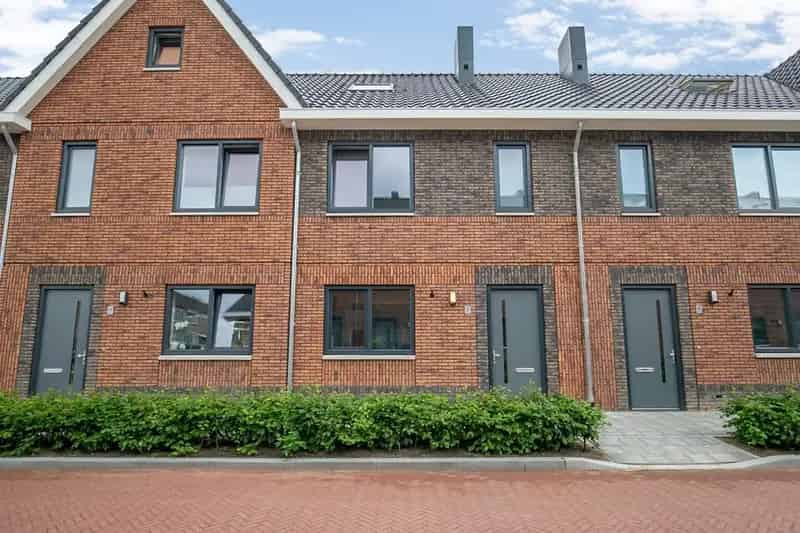 Ruime Tussenwoning Den Elt 3 Slaapkamers Zonnepanelen