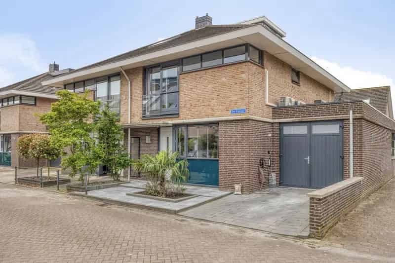 Huis Te Koop , 1, De Putter, Puttershoek, Zuid-Holland