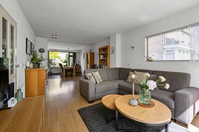 5 Slaapkamers Ruime Hoekwoning Heemskerk Riante Tuin Garage
