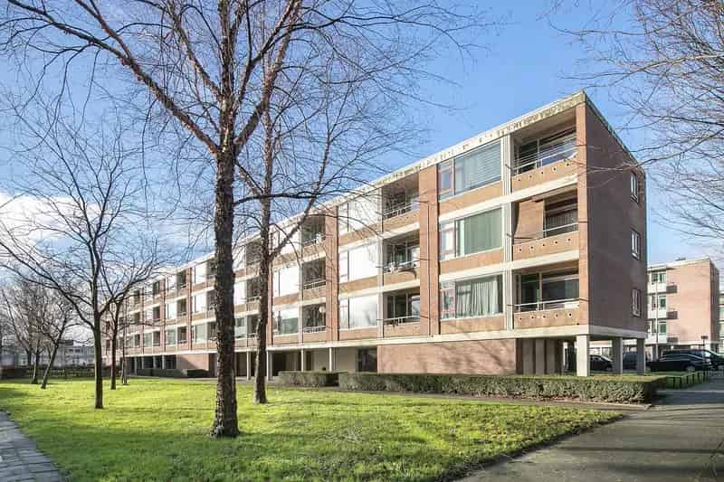 3 Kamer Appartement Rotterdam Pendrecht Nabij Metro Slinge