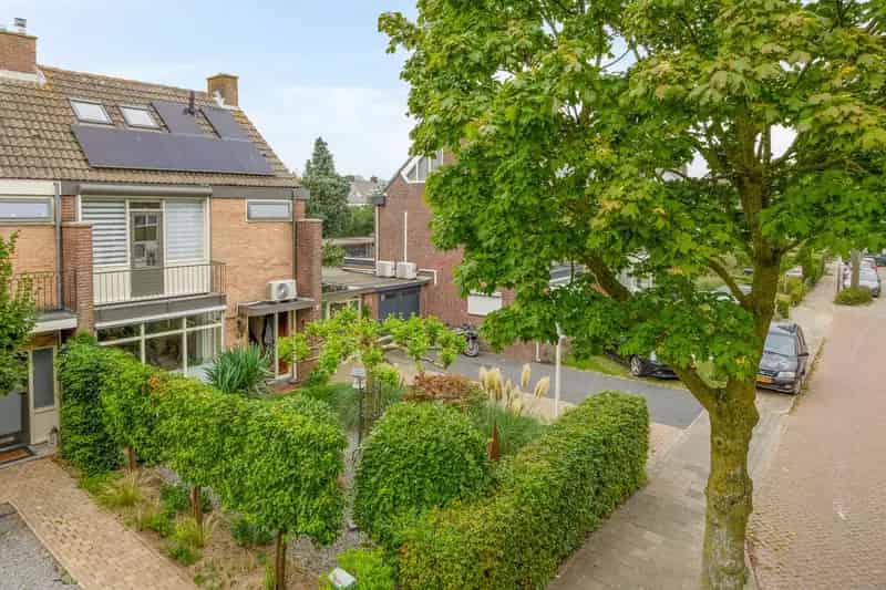 Huis te koop Fazantstraat Zaltbommel 4 slaapkamers grote tuin