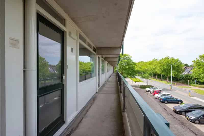 Ruim 2-kamerappartement Nieuw Vennep met zonnig balkon