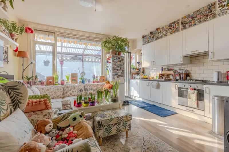 3 Kamer Benedenwoning Met Tuin Te Koop In Rotterdam