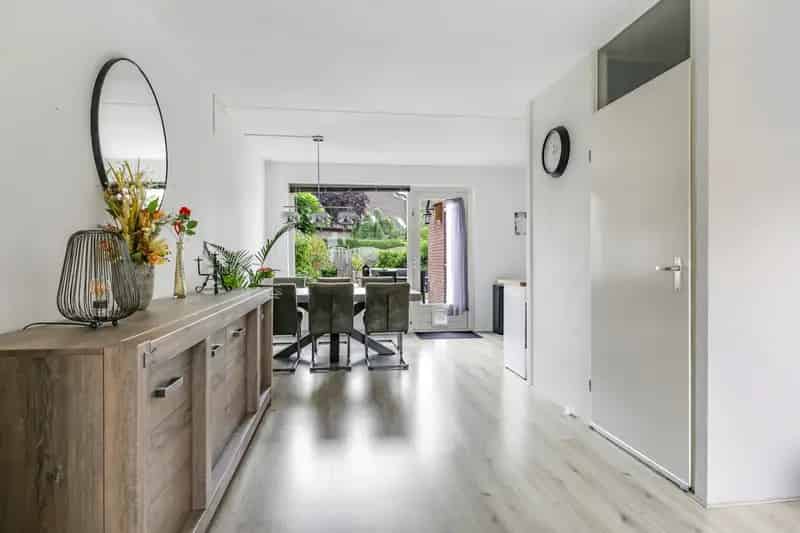 Ruime 3 Slaapkamer Eengezinswoning Lindenholt