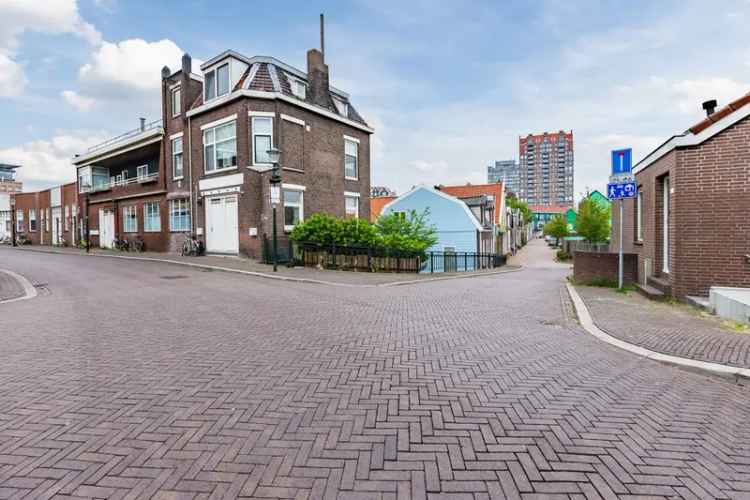2-kamerappartement Zaandam: Aan het water met tuin en balkon