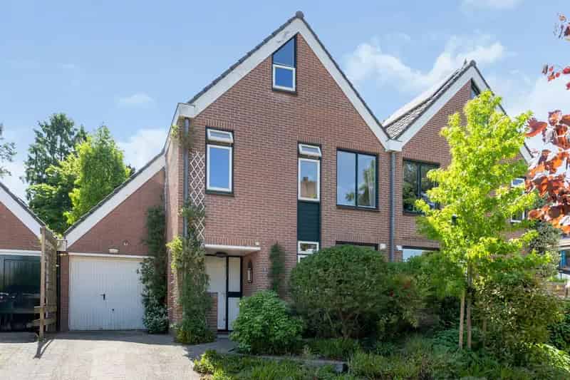 Twee Onder Een Kapwoning Soestdijk 5 Slaapkamers Diepe Tuin