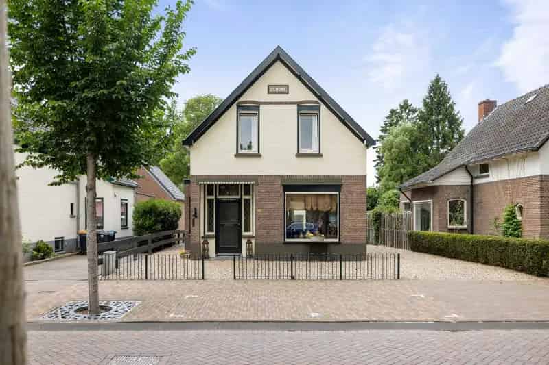 Vrijstaande woning Voorst: Rijksstraatweg 122