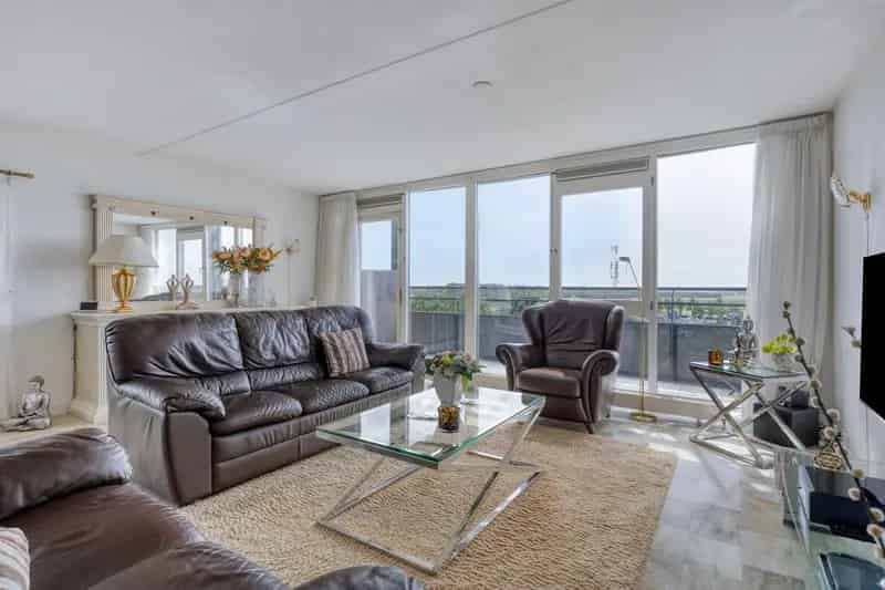Hoekappartement Purmerend 89m2 2 slaapkamers  Uitzicht Kanaal