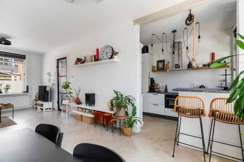 Gerenoveerde 4-kamer woning Dordrecht - 3 slaapkamers - Zonnige tuin