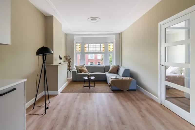 5 Kamer Appartement Den Haag Laakkwartier 78m2 gerenoveerd