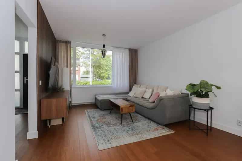 Gerenoveerde Hoekwoning Nijmegen 4 slaapkamers Garage Tuin