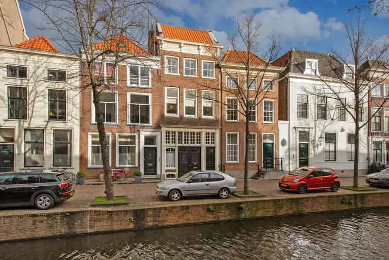 9 Kamer Grachtenpand Oude Delft Delft Rijksmonument 308m2