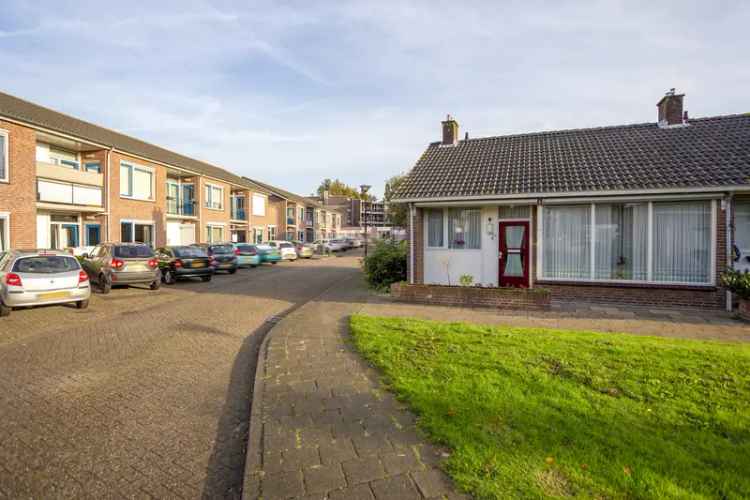 Eengezinswoning Te Huur in Hoeven, Noord-Brabant