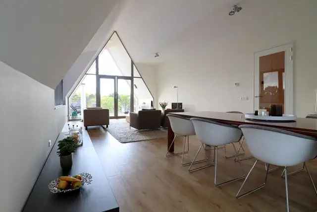 Ruime Galerijflat 4 Kamers Bilthoven te Huur
