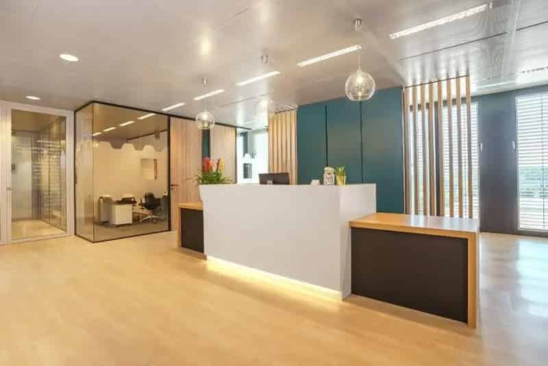 Ruim Kantoor 10-15 Personen Toplocatie