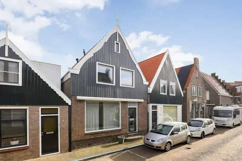 Huis te koop Volendam Haringstraat 3 slaapkamers dakterras