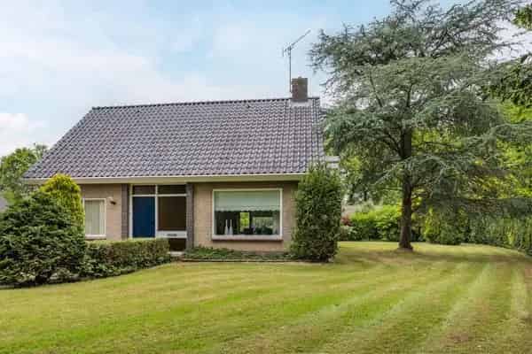 Vrijstaande Semi-bungalow Kootstertille Ruim Perceel 153m2