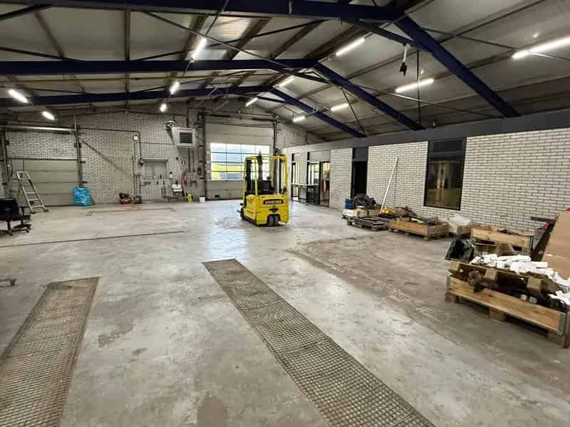 Bedrijfshal Kerkdriel | Zoek bedrijfshallen te huur: Bulkseweg 31-b 5331 PK Kerkdriel 