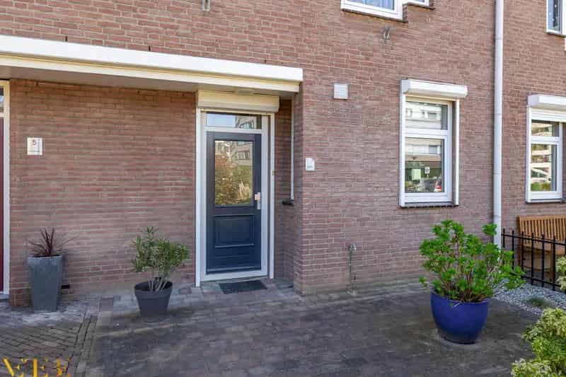 Tussenwoning Venlo 3 slaapkamers tuin zonnepanelen energielabel A