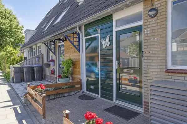 4 Slaapkamers Maaswijk Moderne Keuken Badkamer Tuin Zonnepanelen Energielabel A
