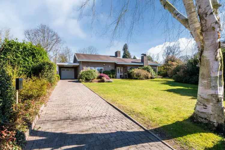 Vrijstaande Bungalow Dongen 3 slaapkamers Tuin 1186m2