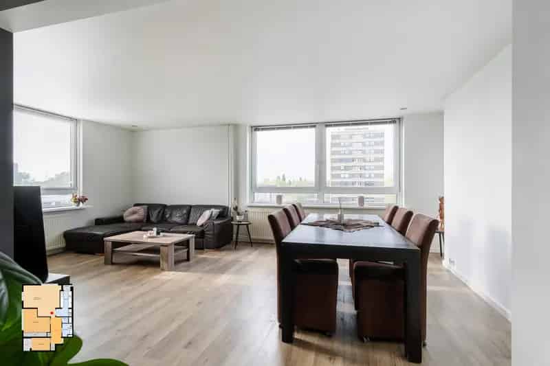 Ruim appartement Vlaardingen 88m2 2 balkons parkeerplaats lift