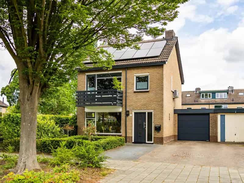 Vrijstaande woning Brummen 4 slaapkamers luxe badkamer serre