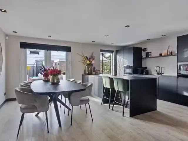 Tussenwoning Purmerend 4 slaapkamers moderne keuken