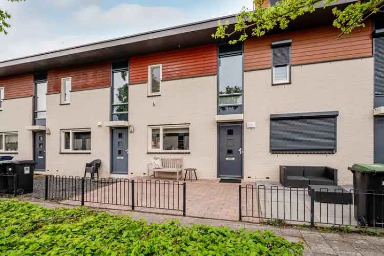 Ruime Tussenwoning Almere Eilandenbuurt 3 slaapkamers Moderne Keuken Luxe Badkamer