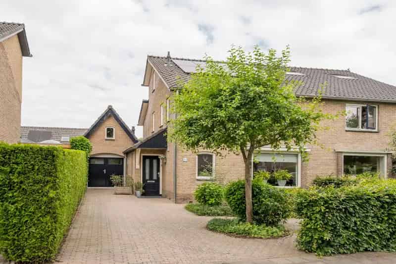Ruime Tweekapper Nijkerk Bernhardstraat - Garage Studio Zonnepanelen