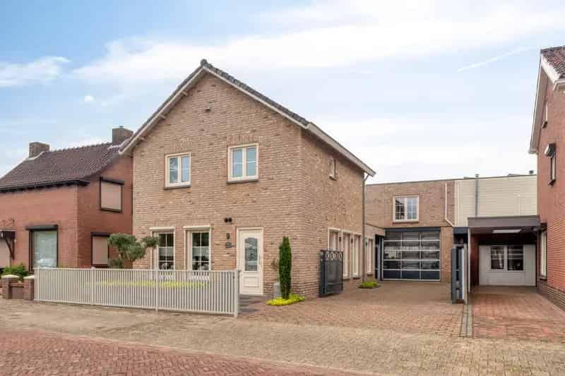Huis te koop: Lijsterstraat 16 4711 JN St. Willebrord | Funda