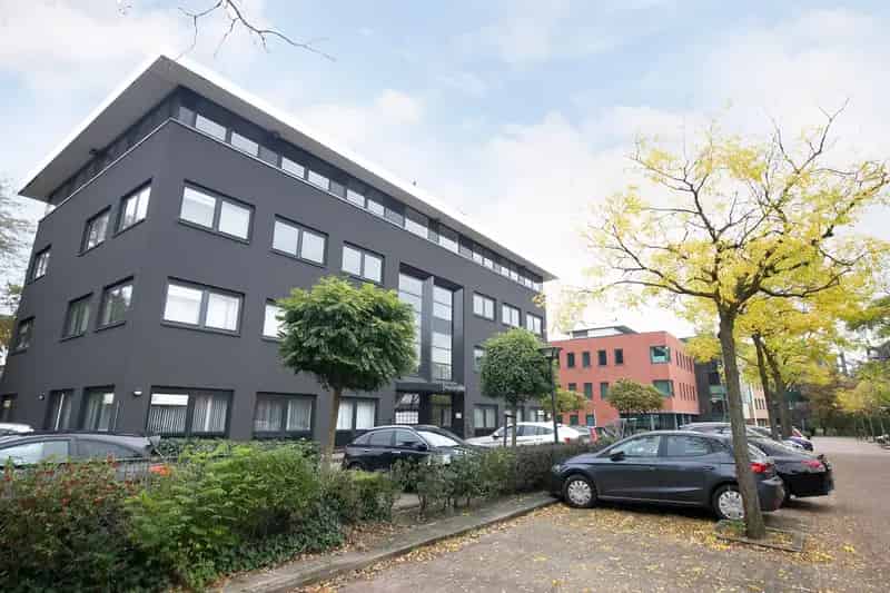 Kantoorruimte Huizen Huizermaatweg te huur