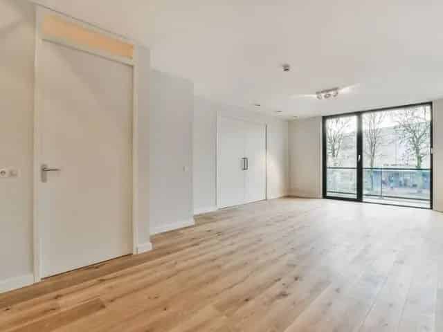 Seniorenappartement Amsterdam Zuid Kennedy House 60m2 1 slaapkamer