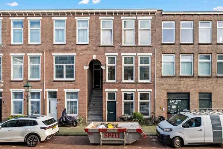 Portiekwoning Te Koop in 3A, Joseph Ledelstraat, Den Haag, Zuid-Holland