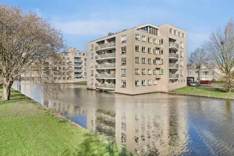 3 Kamer Appartement Rotterdam Prinsenland 94m2 Balkon