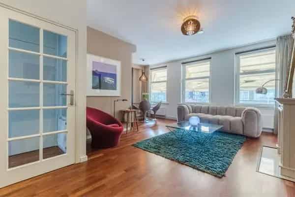 Gerenoveerd 2-kamerappartement Amsterdam Zuid Ruim Balkon