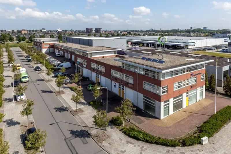 Bedrijfshal te huur Wateringen 65m2 Kantoor 65m2 Bedrijfsruimte