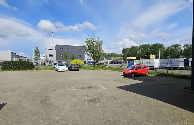 Bedrijfshal te Huur Zeewolde 1300m2 Kantoorruimte Opslag