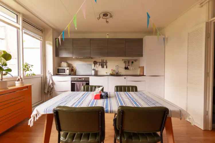 Gemeubileerd Appartement Bos en Lommer 2 Maanden Juni Juli